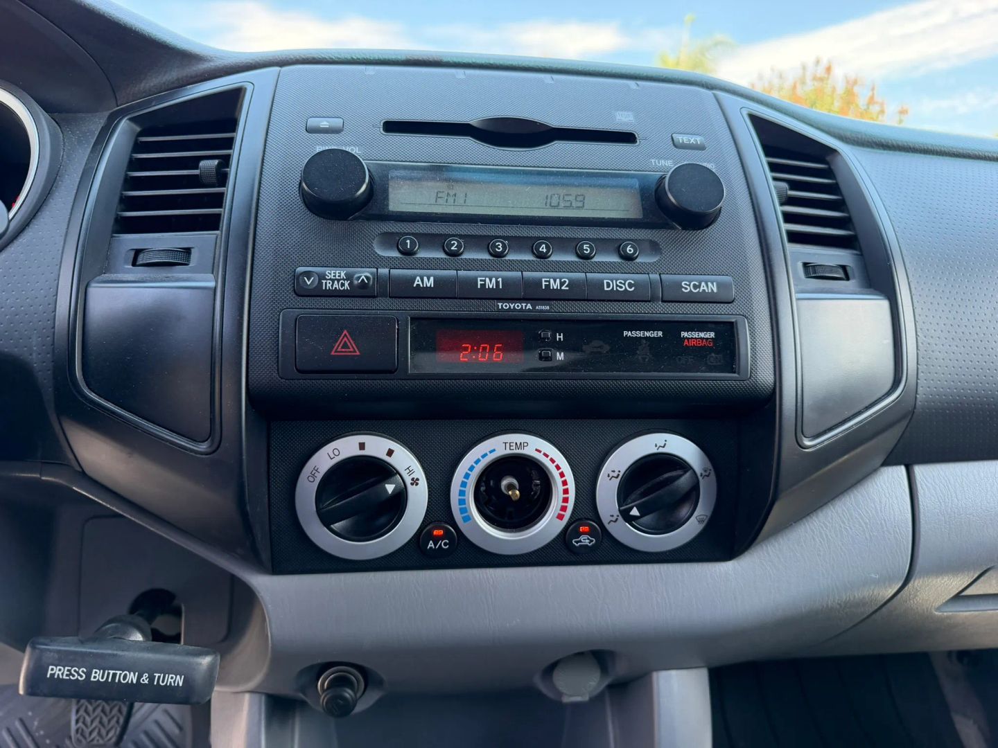 Photo 16 of this Toyota Tacoma