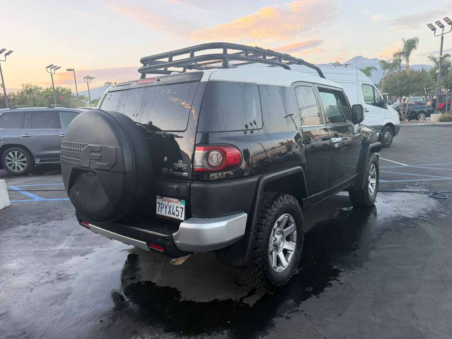 Photo 6 of this Toyota FJ Cruiser