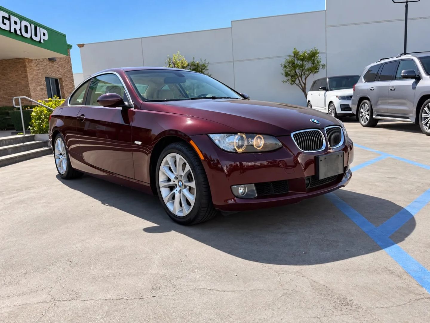 Photo 2 of this BMW 3 Series