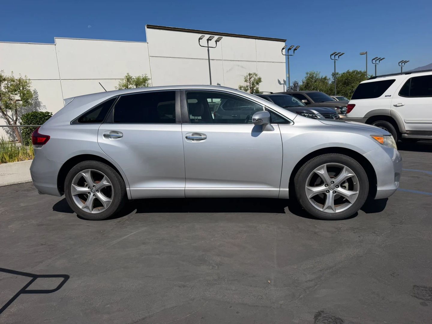 Photo 4 of this Toyota Venza