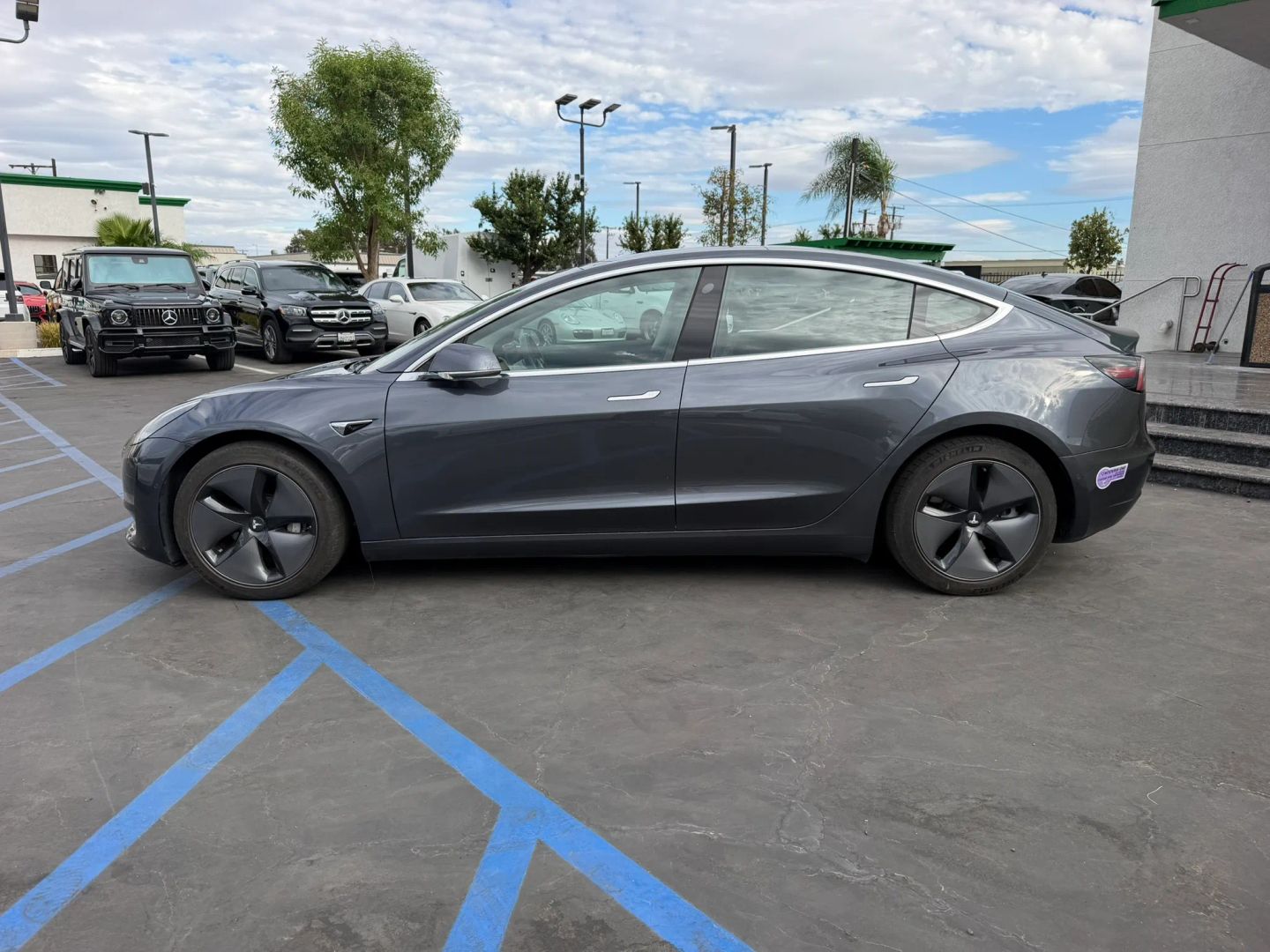 Photo 5 of this Tesla Model 3