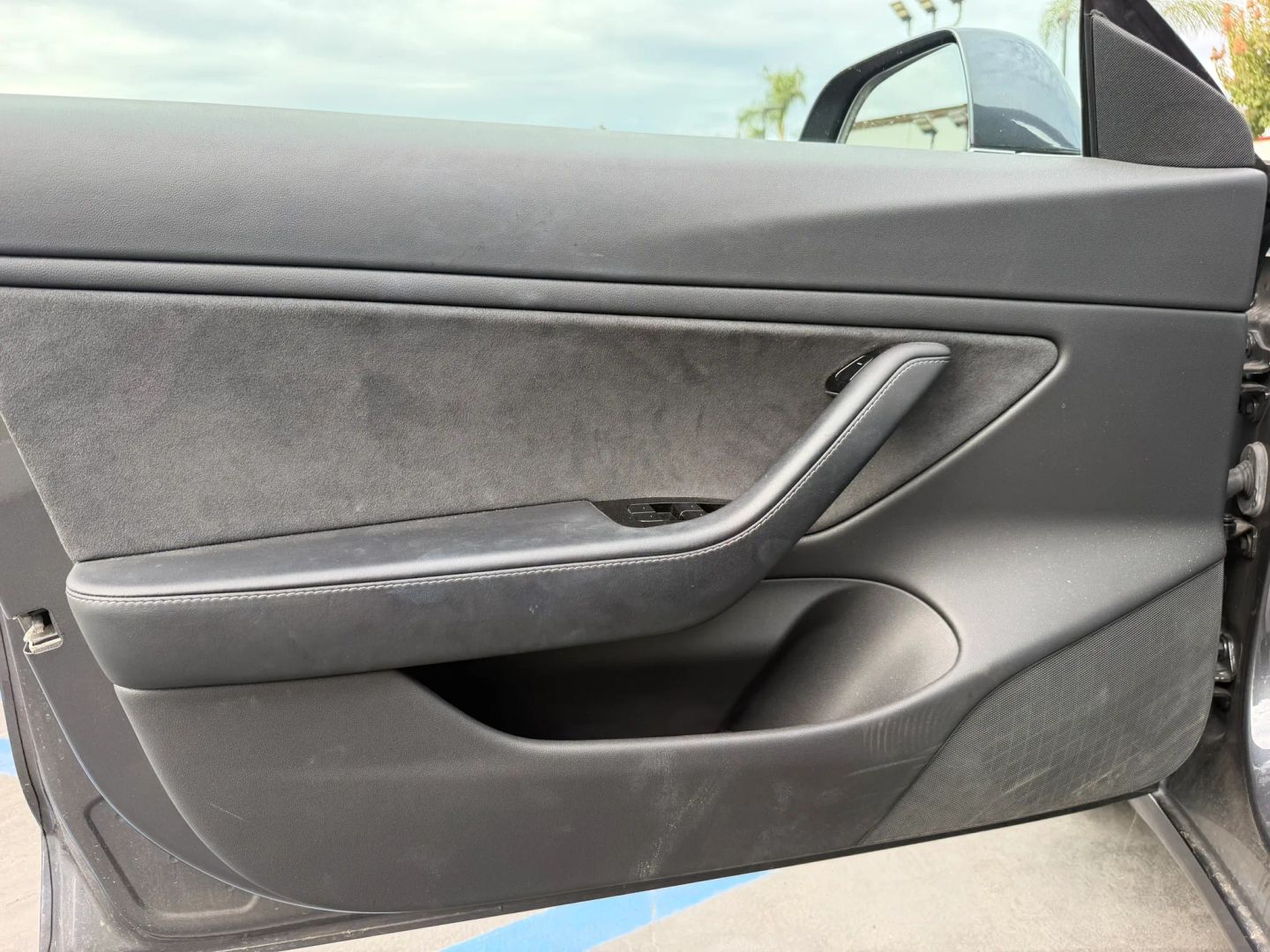 Photo 9 of this Tesla Model 3