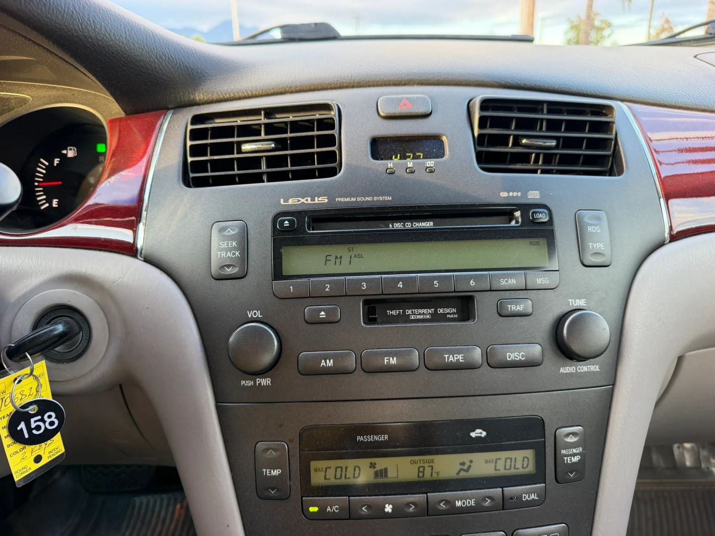 Photo 25 of this Lexus ES 300