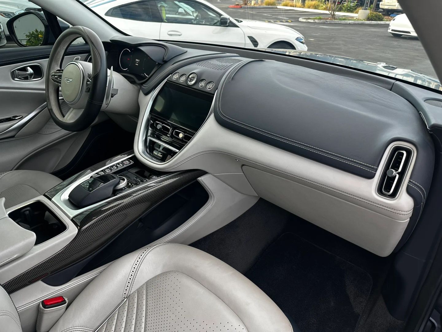 Photo 14 of this Aston Martin DBX
