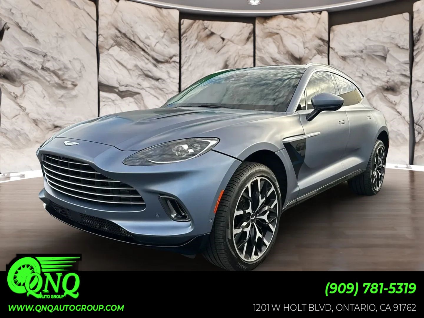2021 Aston Martin Dbx