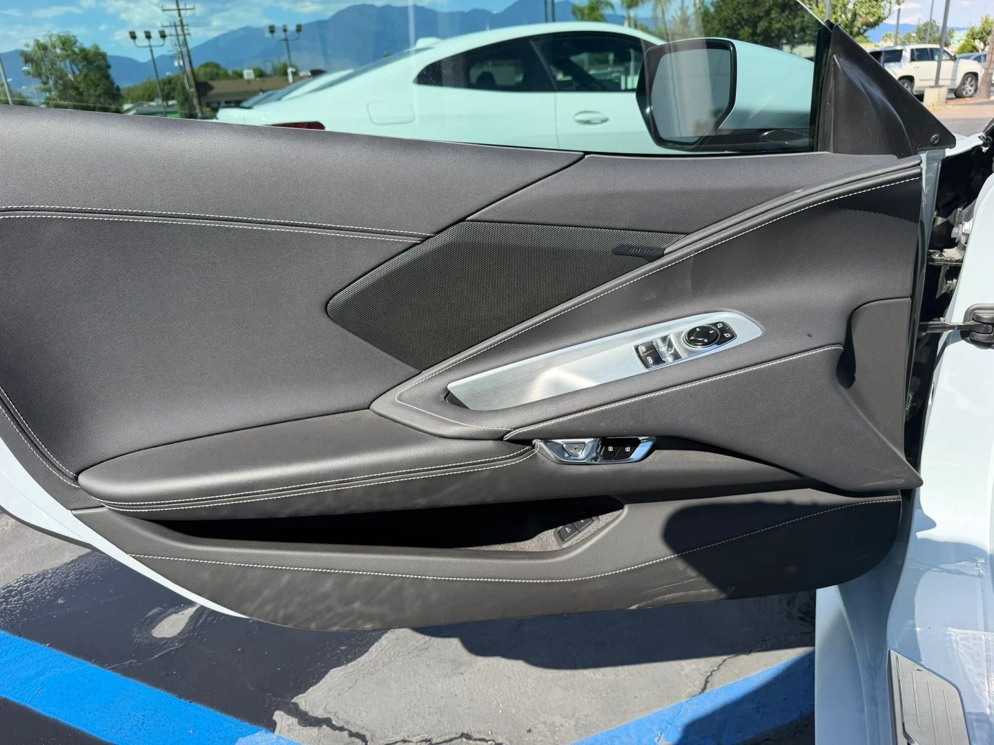 Photo 9 of this Chevrolet Corvette