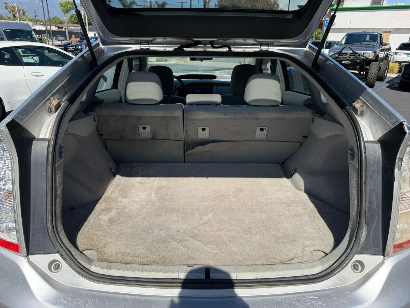 Photo 14 of this Toyota Prius