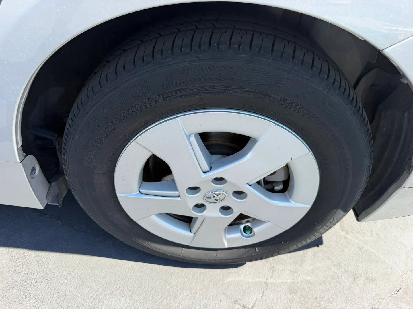 Photo 30 of this Toyota Prius