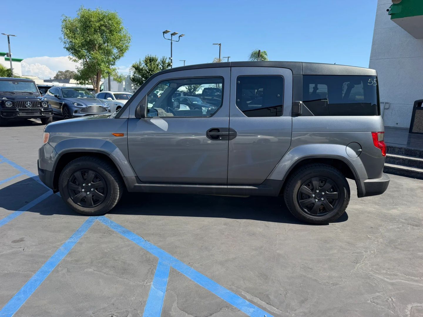 Photo 5 of this Honda Element