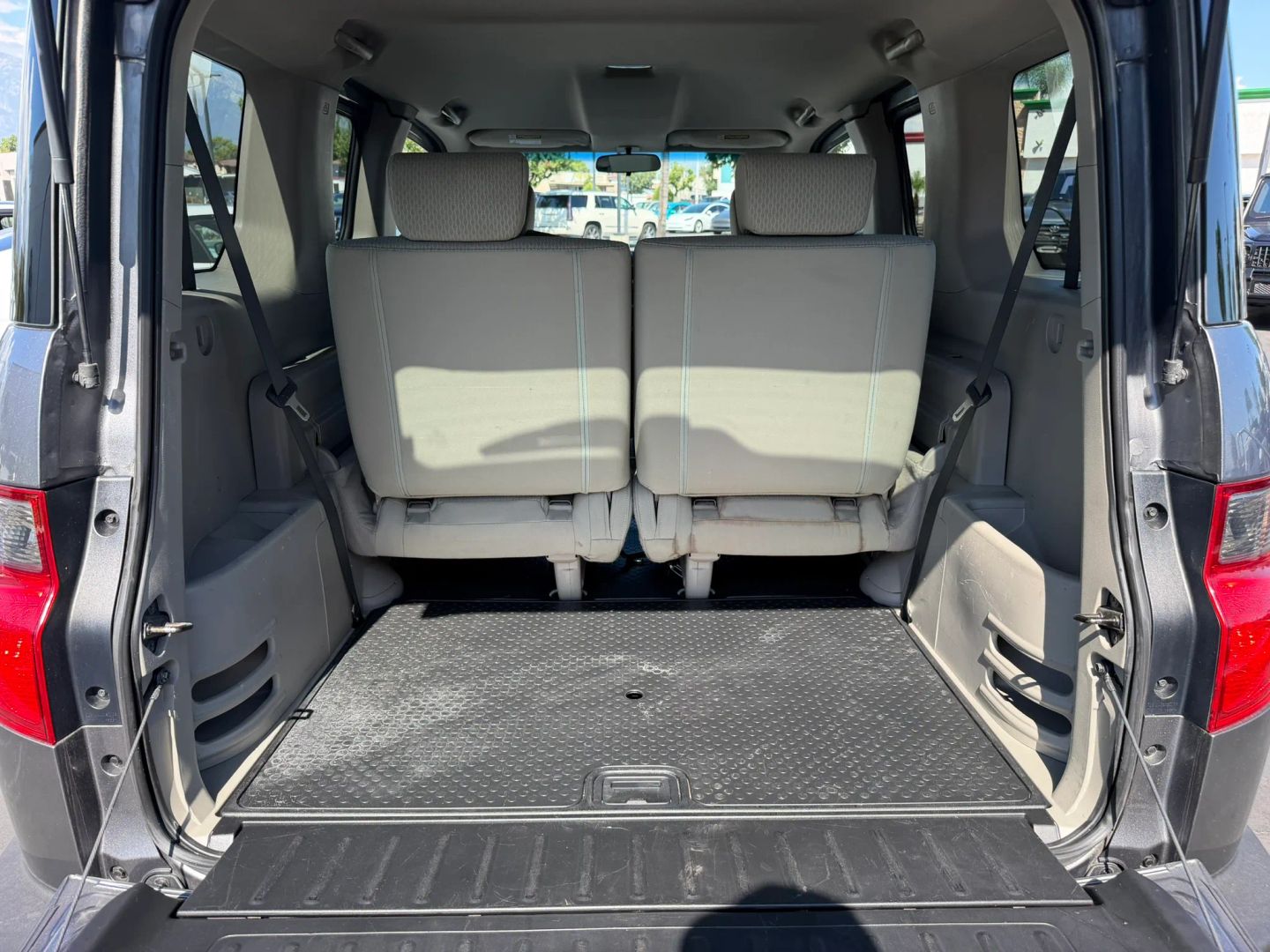 Photo 14 of this Honda Element