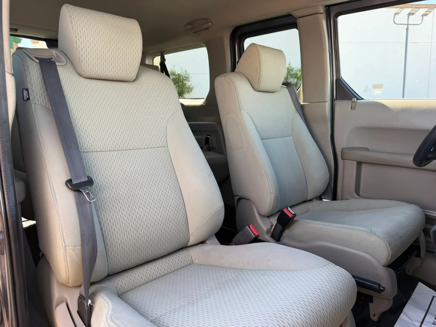 Photo 16 of this Honda Element