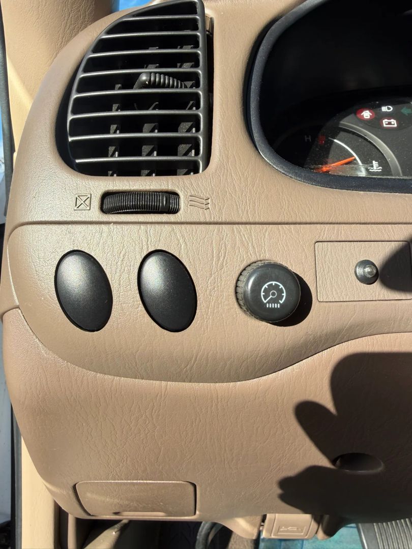 Photo 19 of this Toyota Tundra