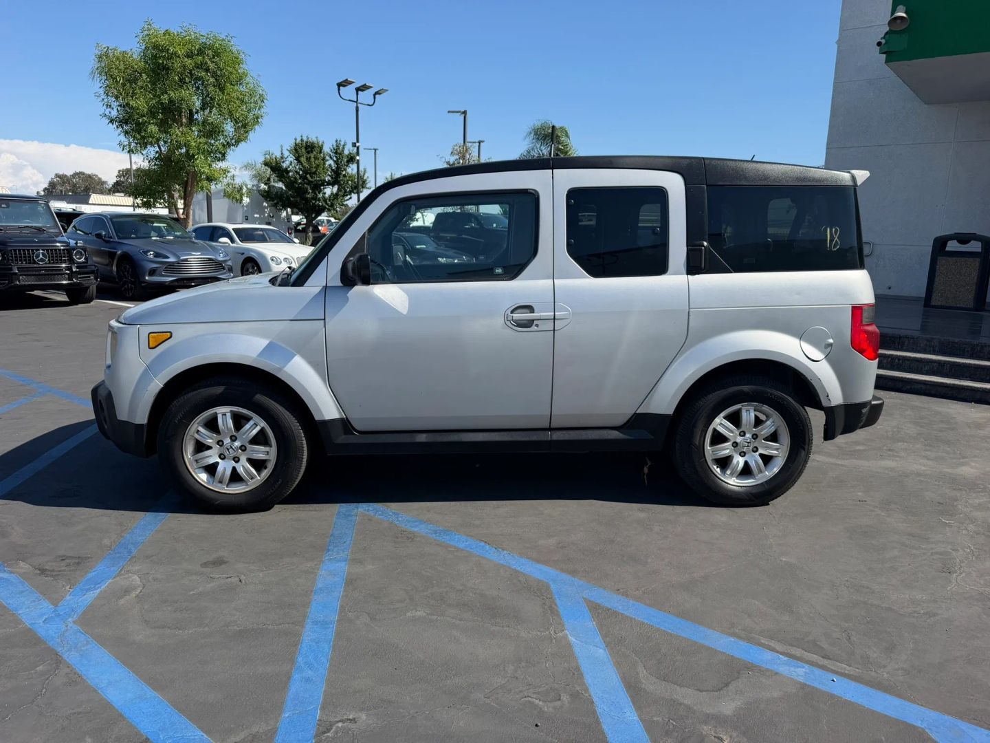 Photo 5 of this Honda Element