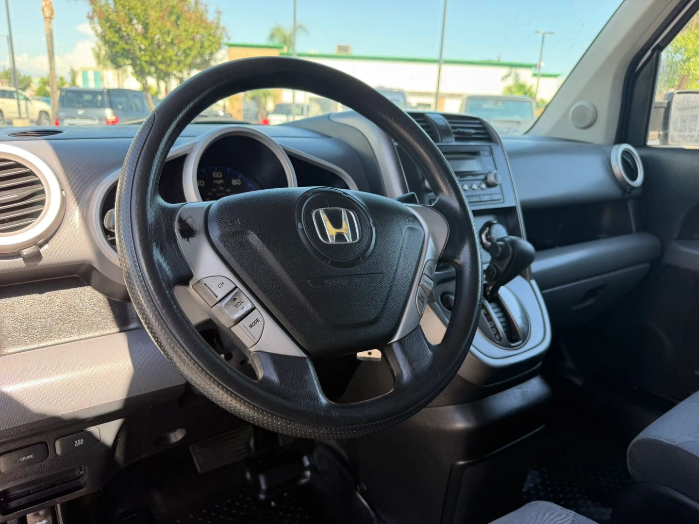 Photo 11 of this Honda Element