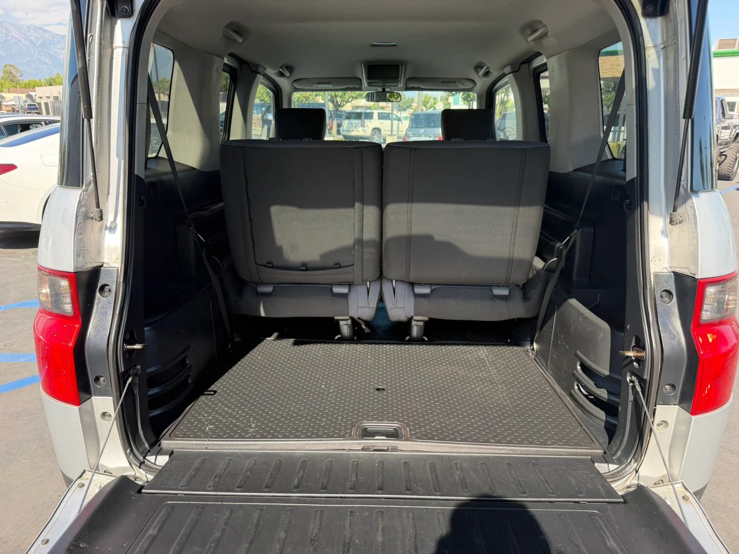 Photo 14 of this Honda Element