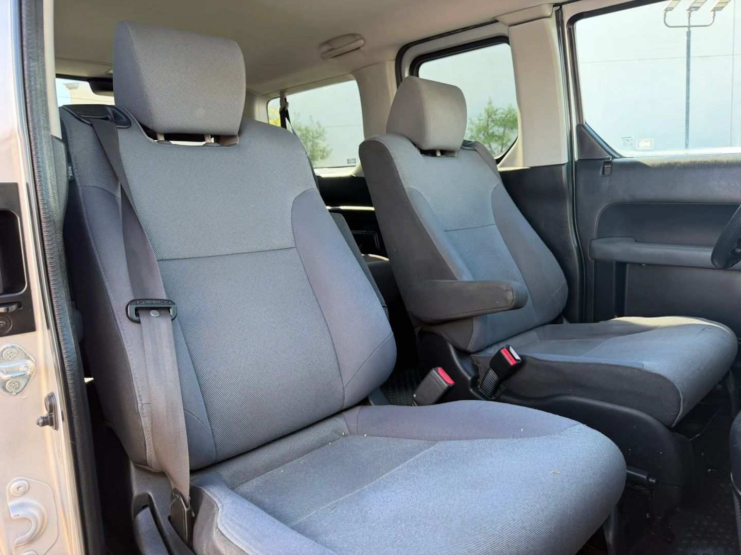 Photo 16 of this Honda Element