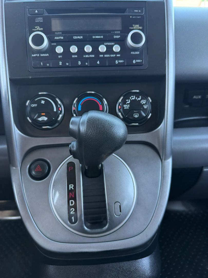 Photo 25 of this Honda Element