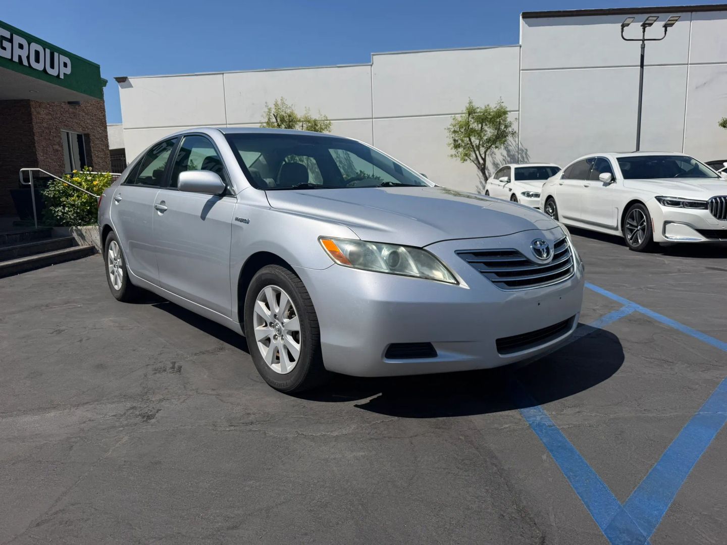 Photo 3 of this Toyota Camry Hybrid