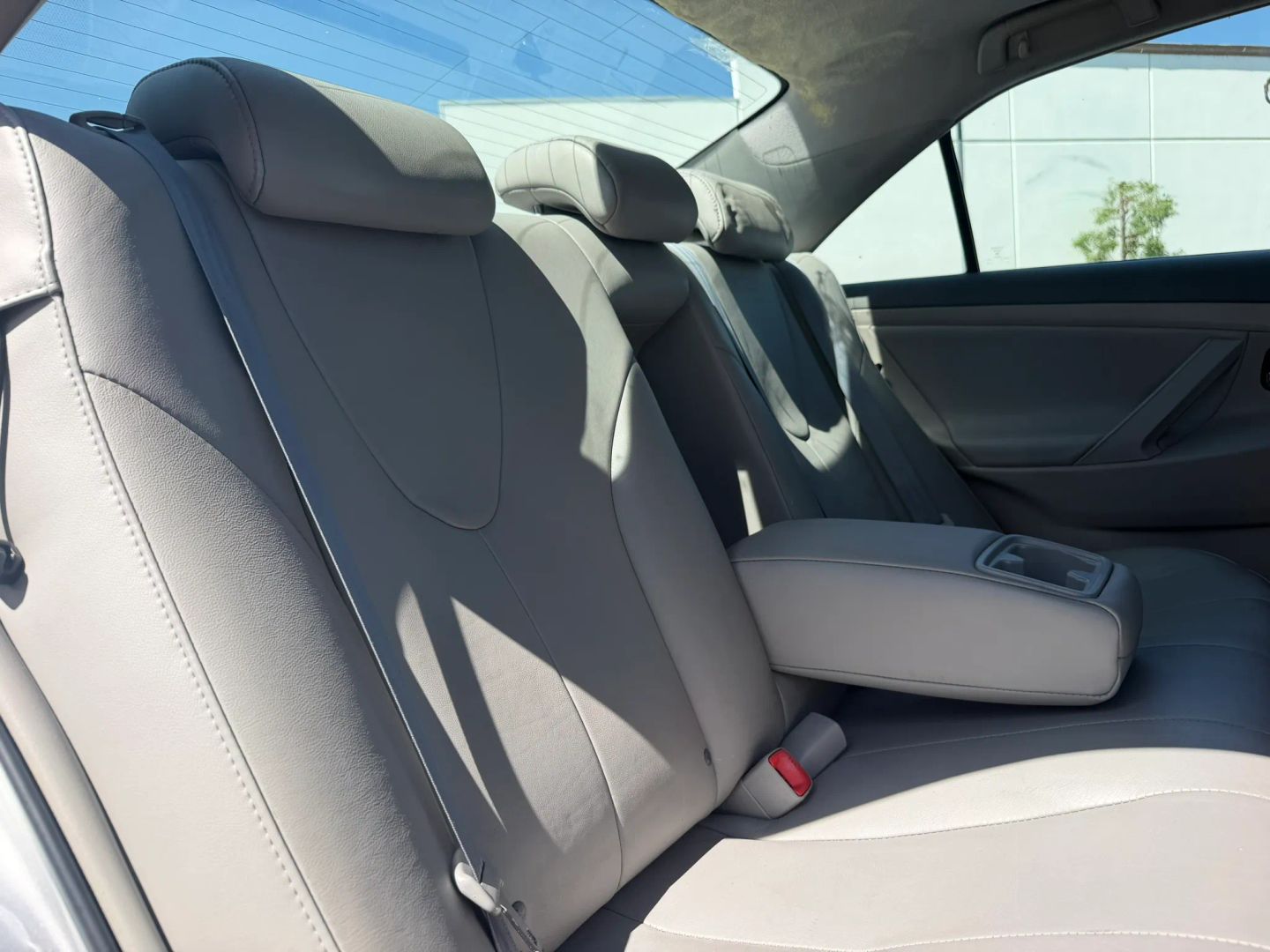 Photo 18 of this Toyota Camry Hybrid