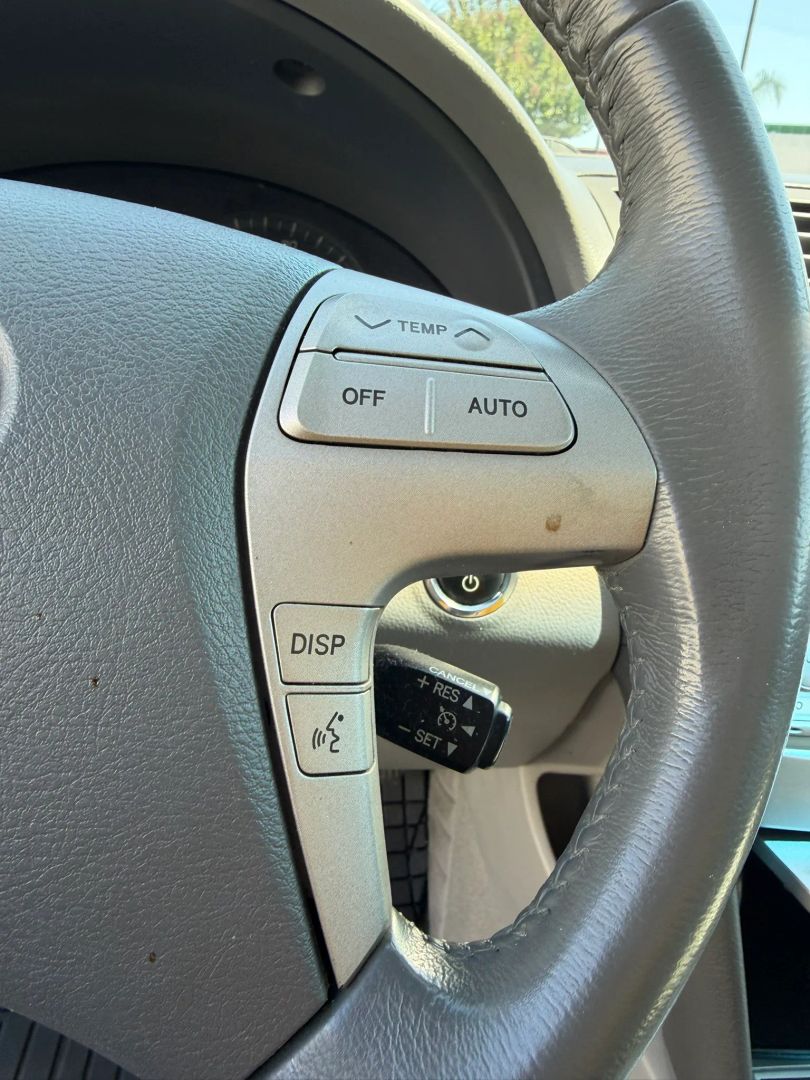Photo 22 of this Toyota Camry Hybrid