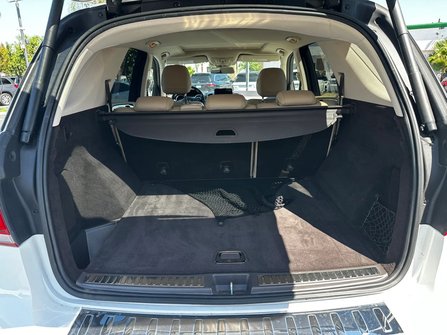 Photo 18 of this Mercedes-Benz GLE 350