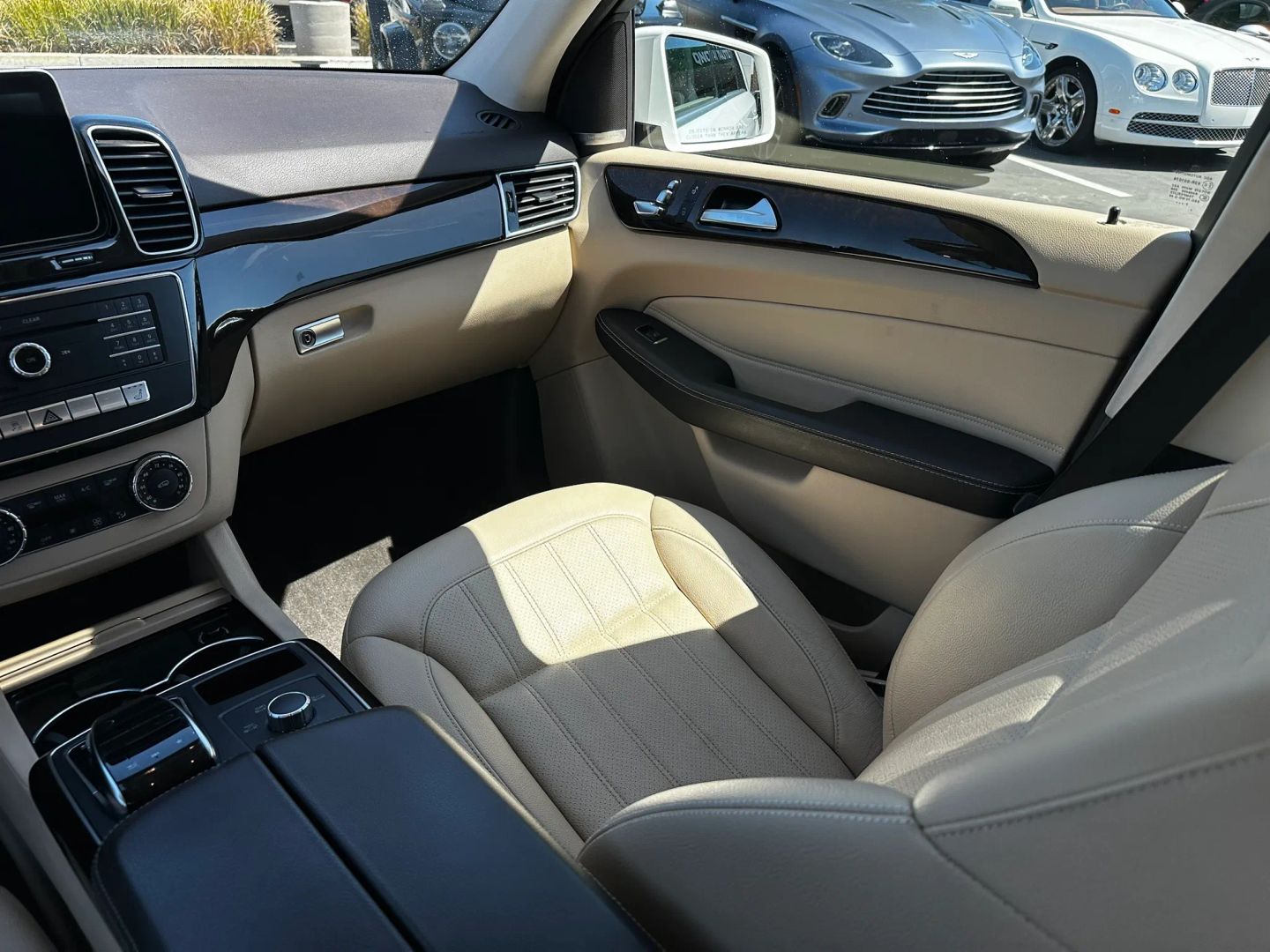 Photo 21 of this Mercedes-Benz GLE 350