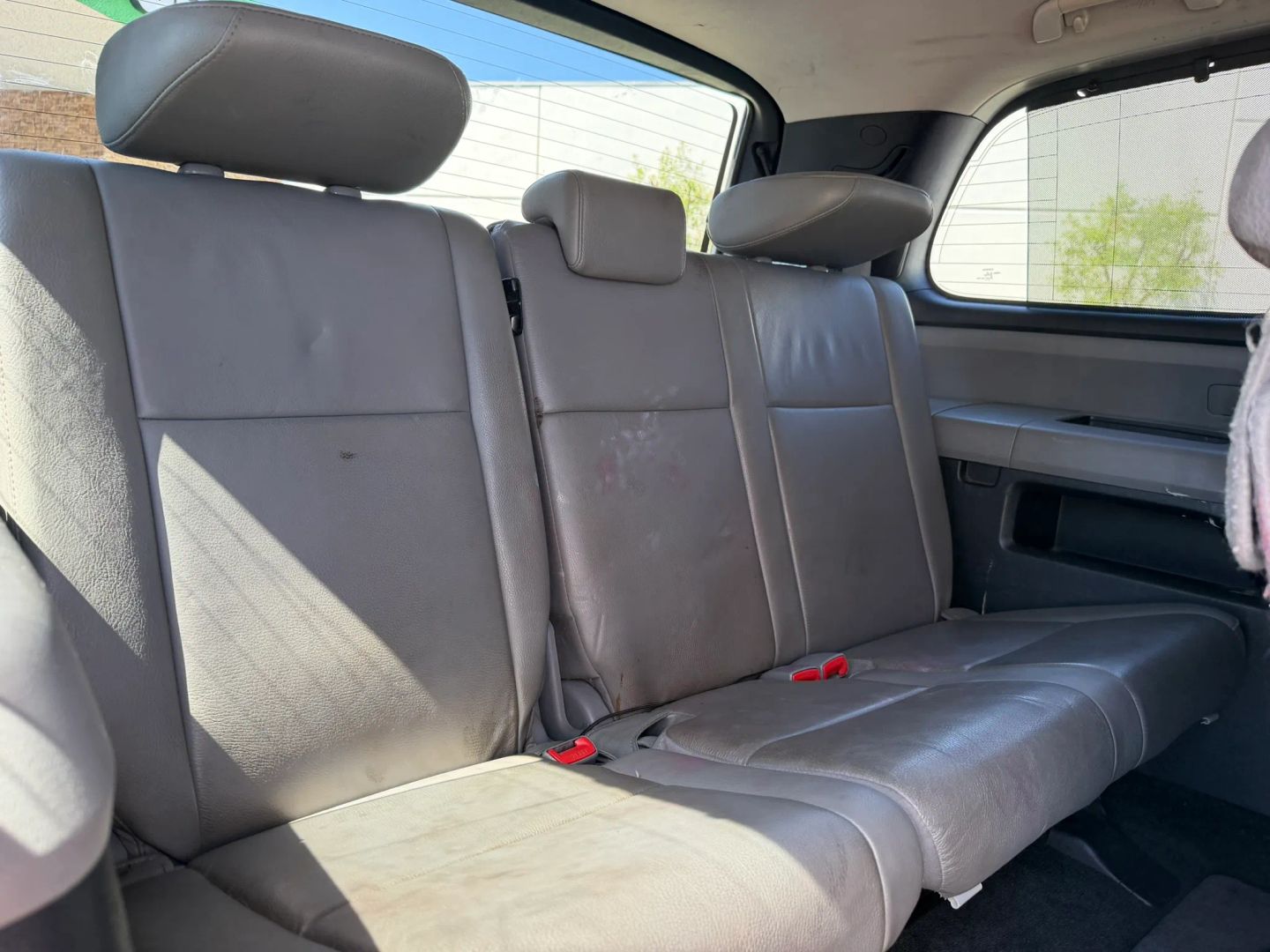 Photo 21 of this Toyota Sequoia