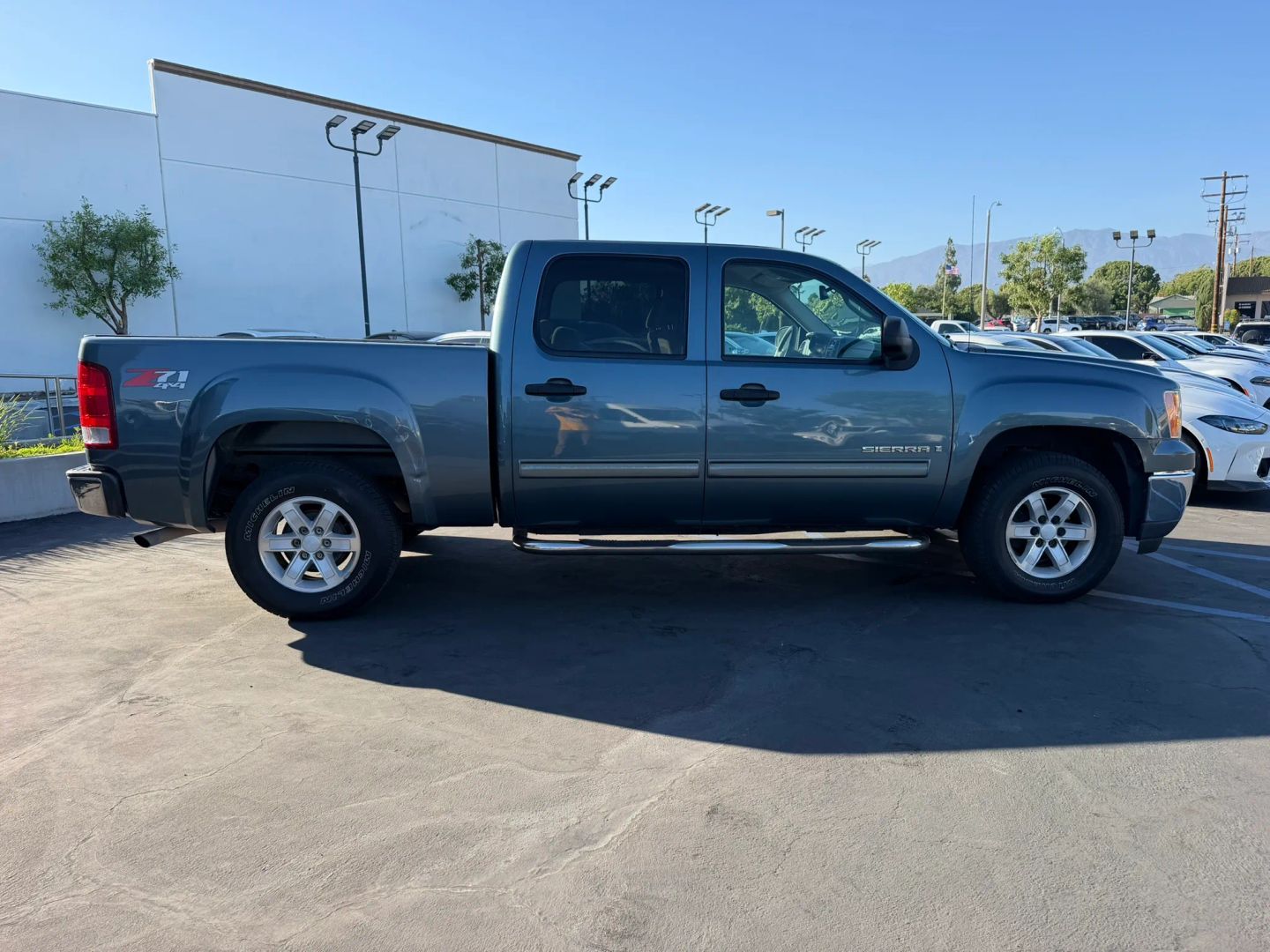 Photo 4 of this GMC Sierra 1500