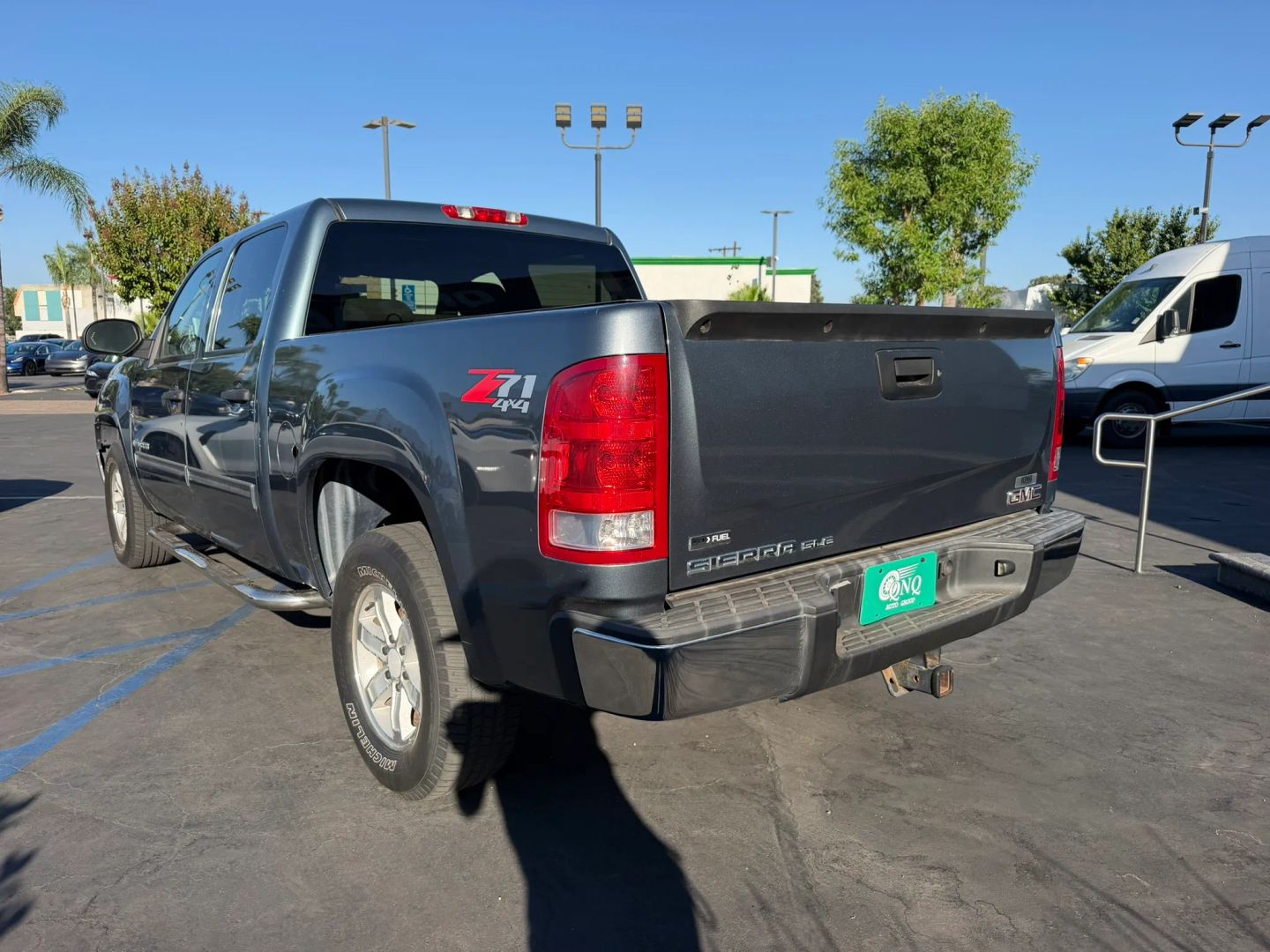 Photo 8 of this GMC Sierra 1500