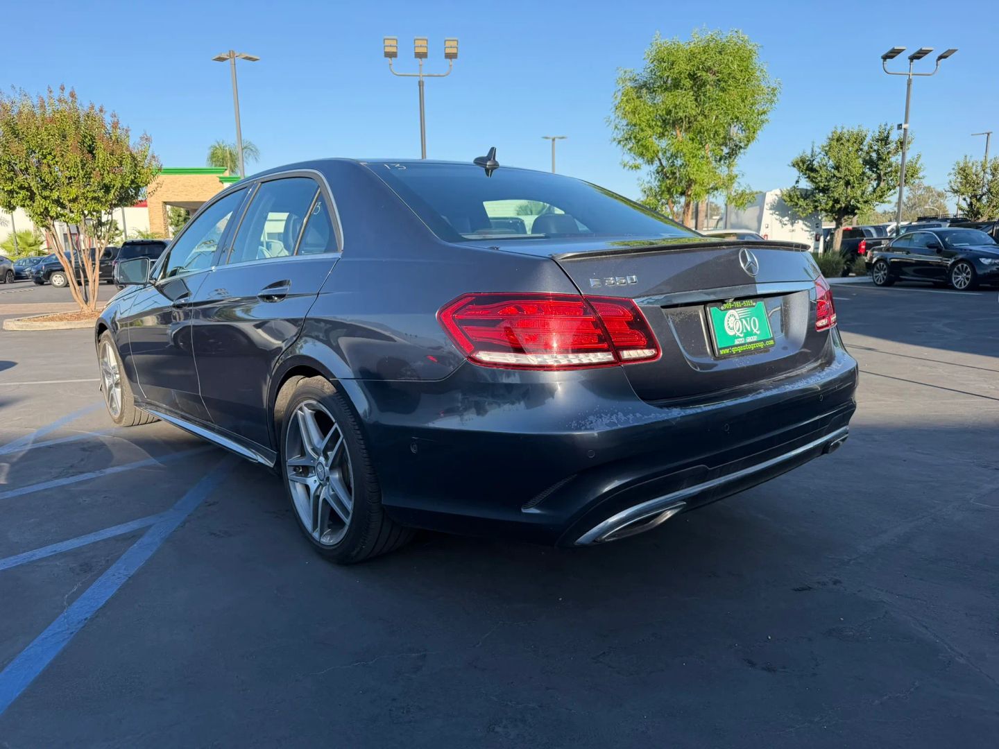 Photo 8 of this Mercedes-Benz E 350