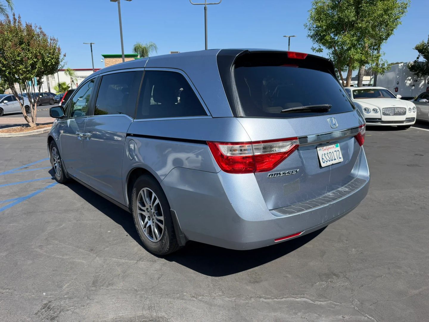 Photo 8 of this Honda Odyssey