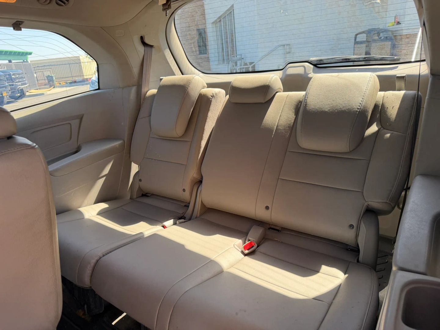 Photo 13 of this Honda Odyssey