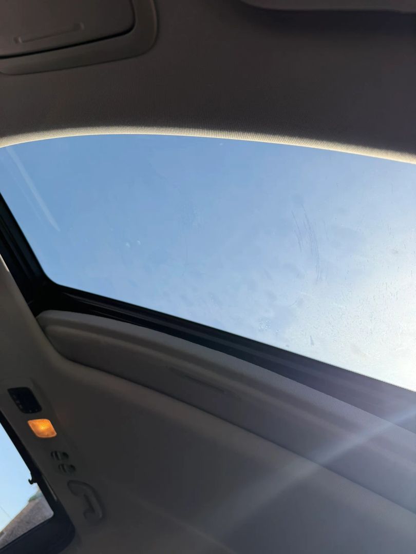 Photo 27 of this Honda Odyssey