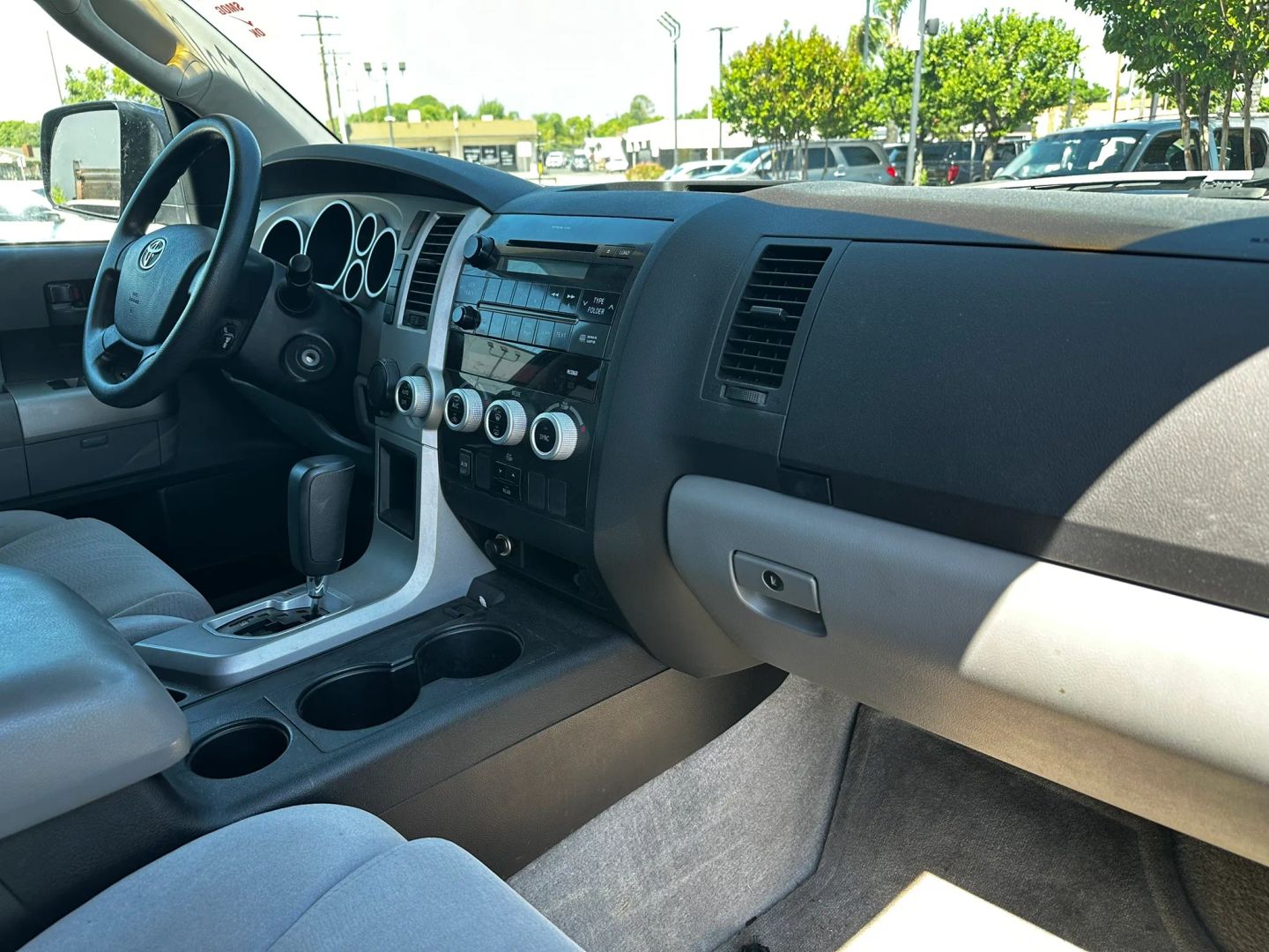 Photo 14 of this Toyota Sequoia