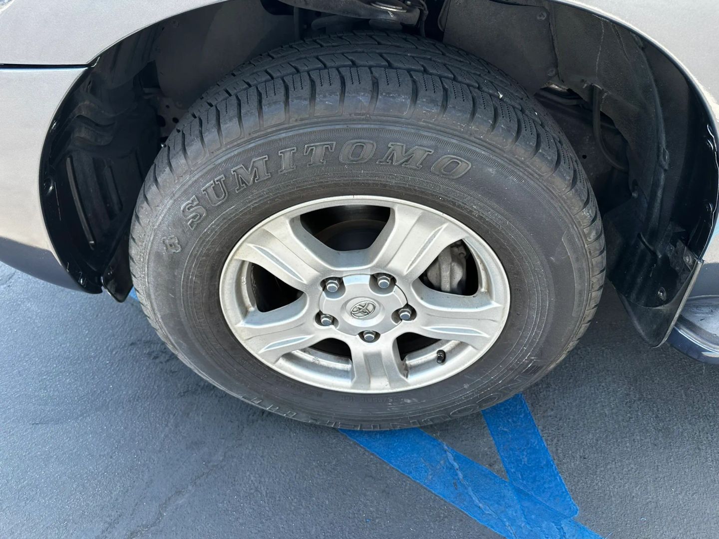 Photo 29 of this Toyota Sequoia