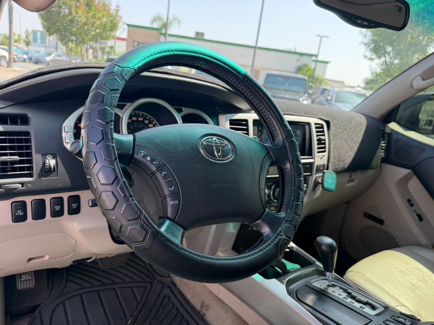 Photo 12 of this Toyota 4Runner