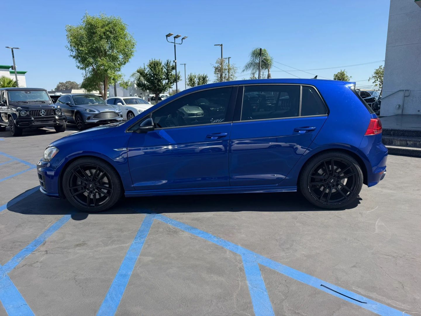 Photo 4 of this Volkswagen Golf R