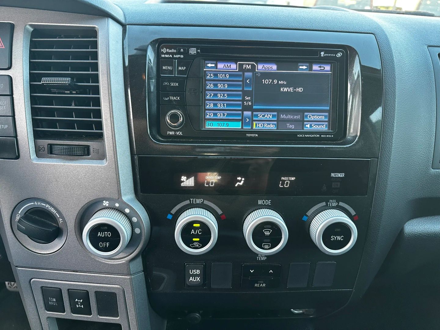 Photo 27 of this Toyota Sequoia