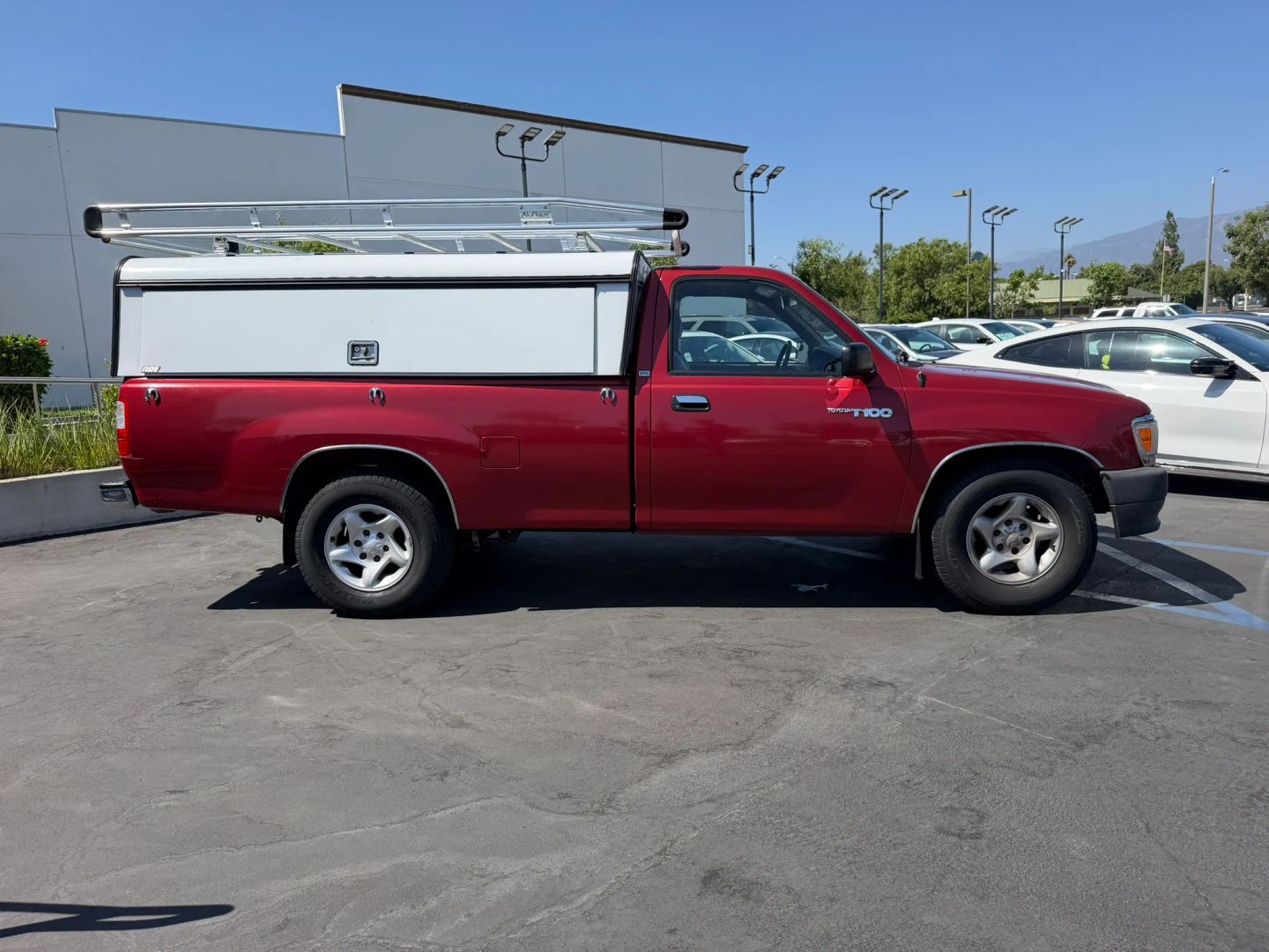 Photo 4 of this Toyota T100
