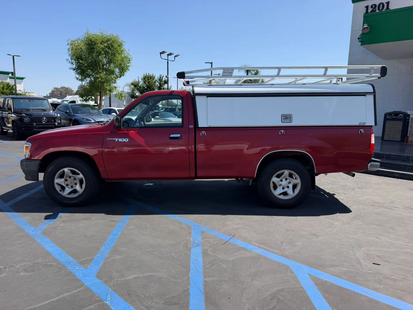 Photo 5 of this Toyota T100