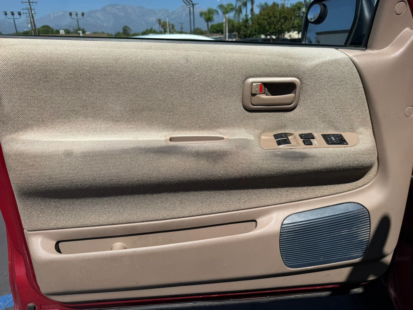 Photo 11 of this Toyota T100