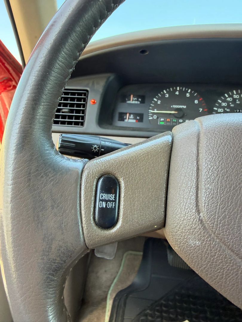 Photo 19 of this Toyota T100