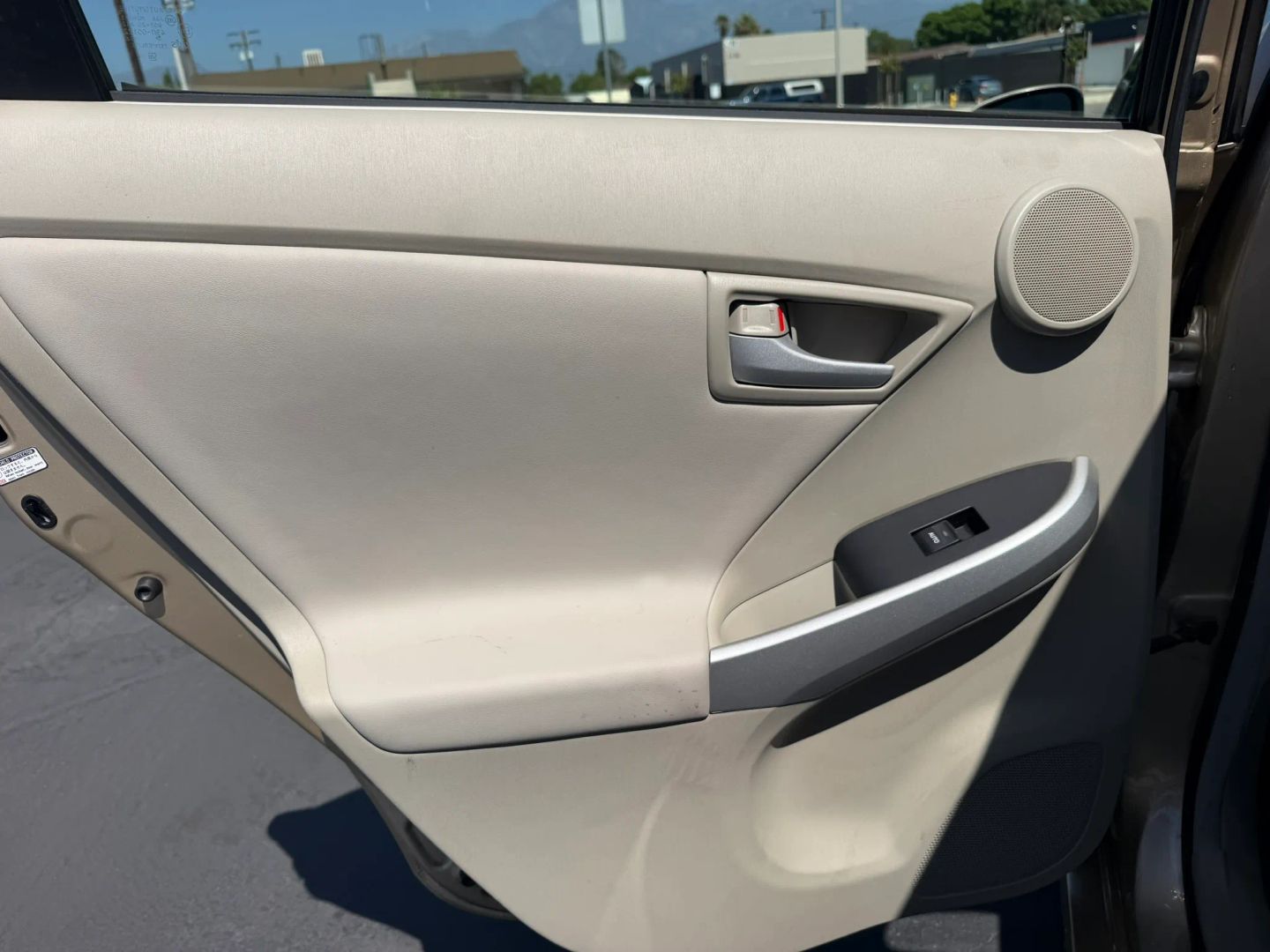Photo 12 of this Toyota Prius