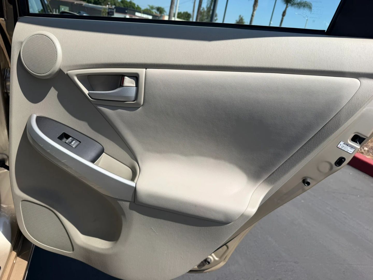 Photo 18 of this Toyota Prius