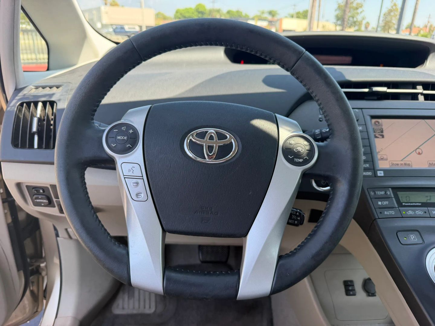 Photo 21 of this Toyota Prius