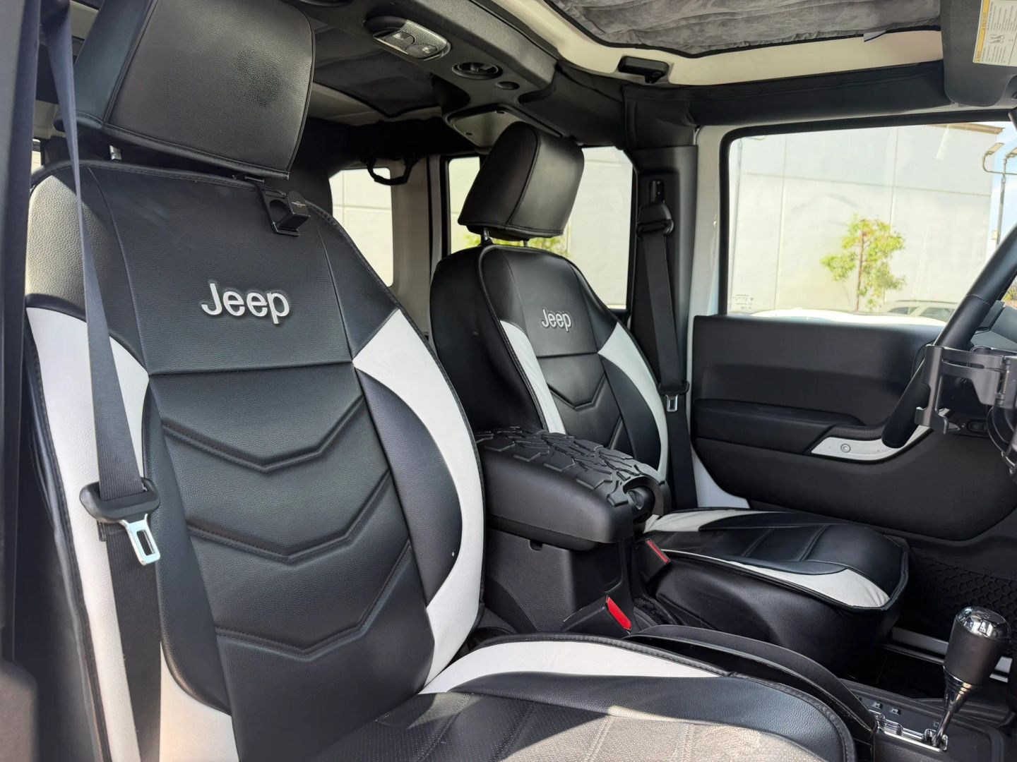 Photo 16 of this Jeep Wrangler Unlimited