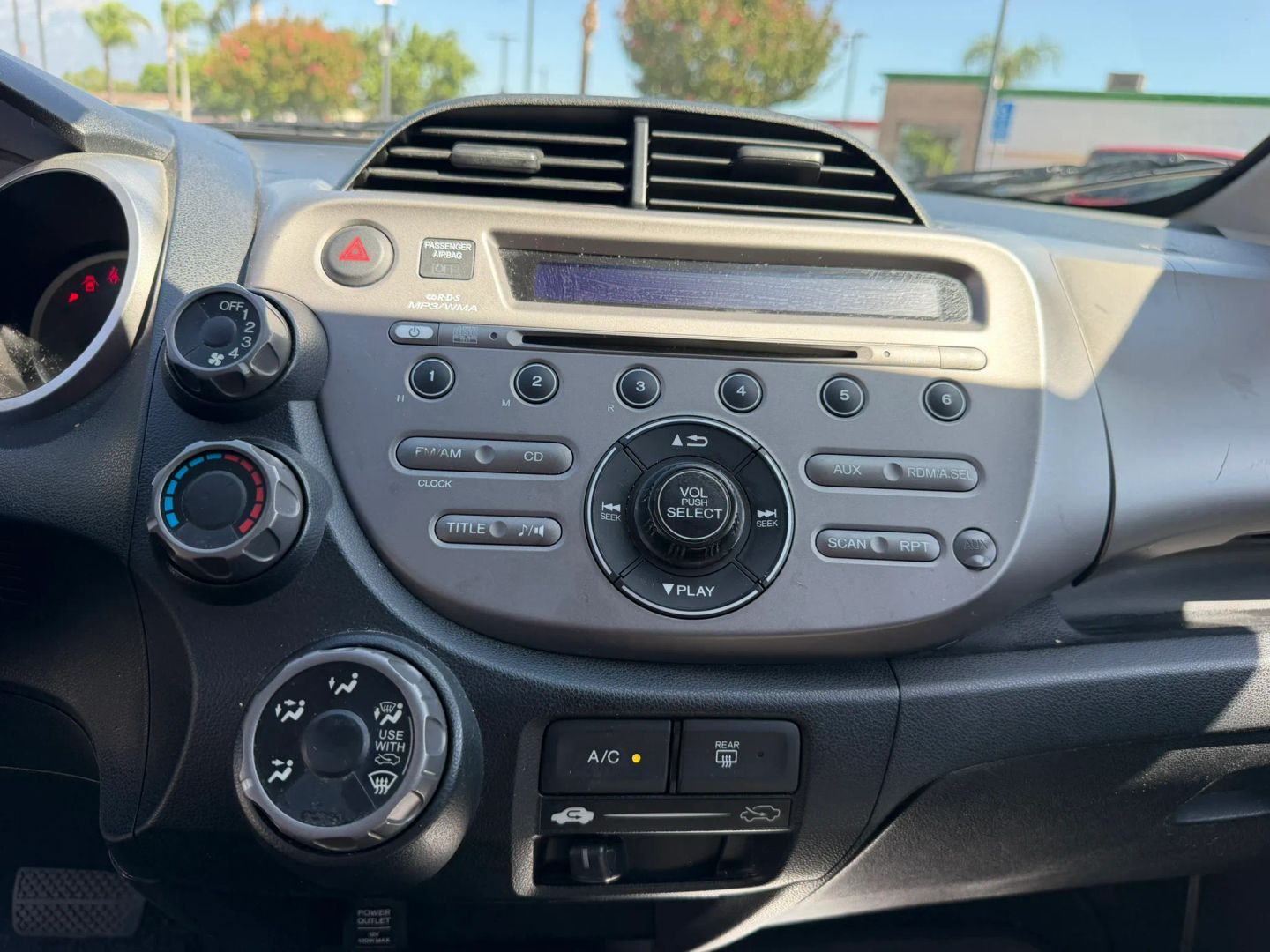 Photo 16 of this Honda Fit
