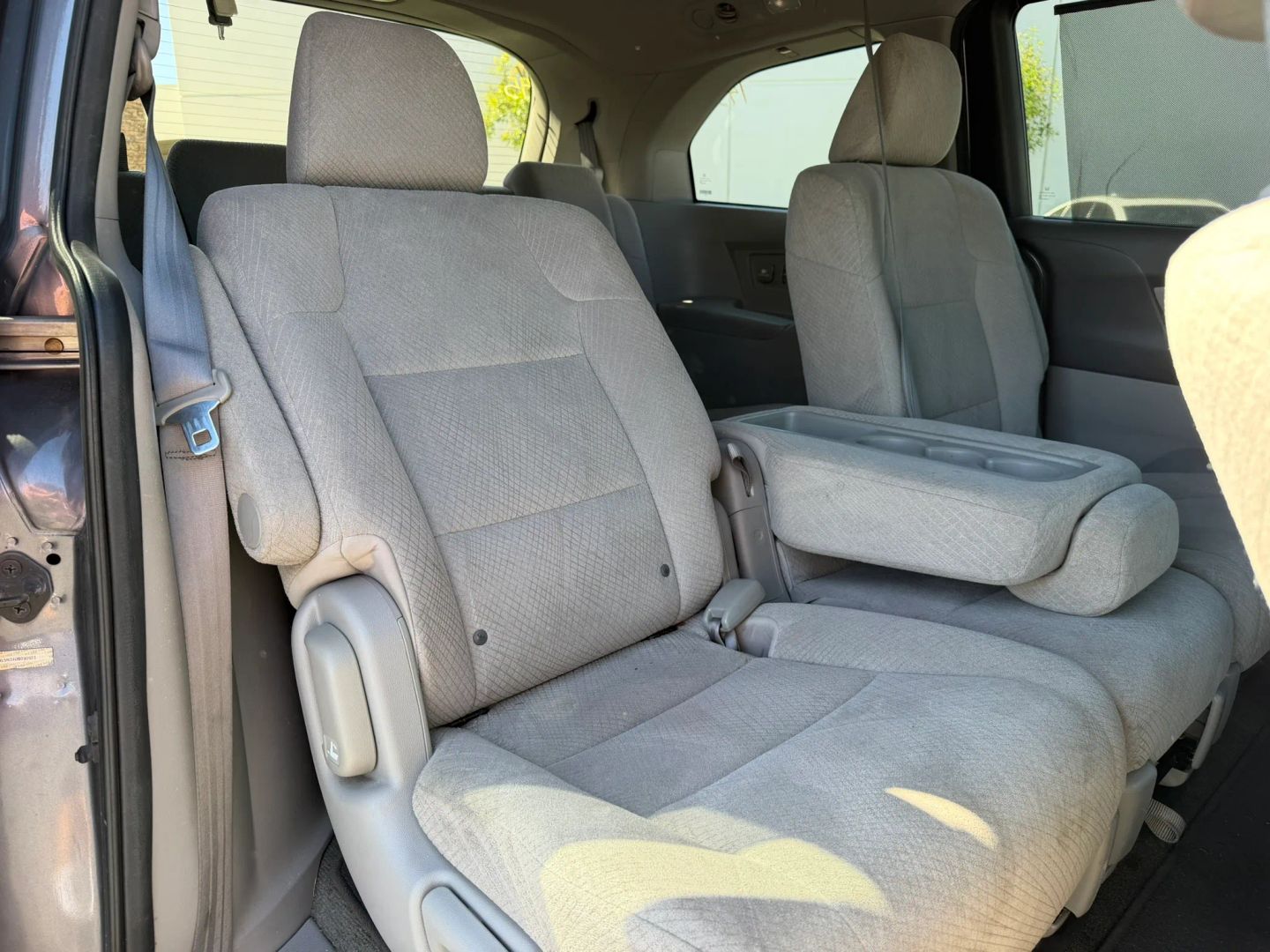 Photo 18 of this Honda Odyssey
