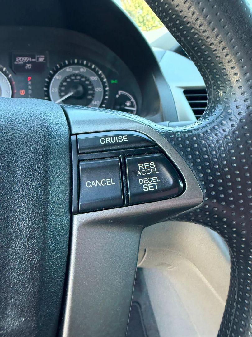 Photo 23 of this Honda Odyssey