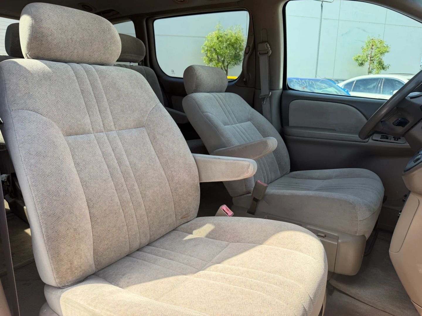 Photo 18 of this Toyota Sienna